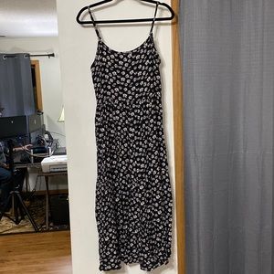 Carly Jean Los Angeles Midi Floral Dress with Spaghetti Straps (L)